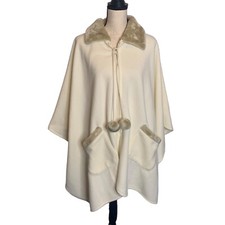 Le Moda Womens Wrap One Size Fur Pom Pom Wrap Cape Faux Fur Trim Pockets New