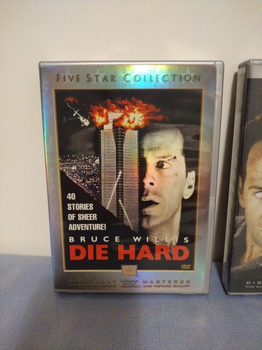 Lot of ( 3 ) Classic DIE HARD / DIE HARD 2 / DIE HARD WITH A VENGEANCE SETS - Picture 2 of 12