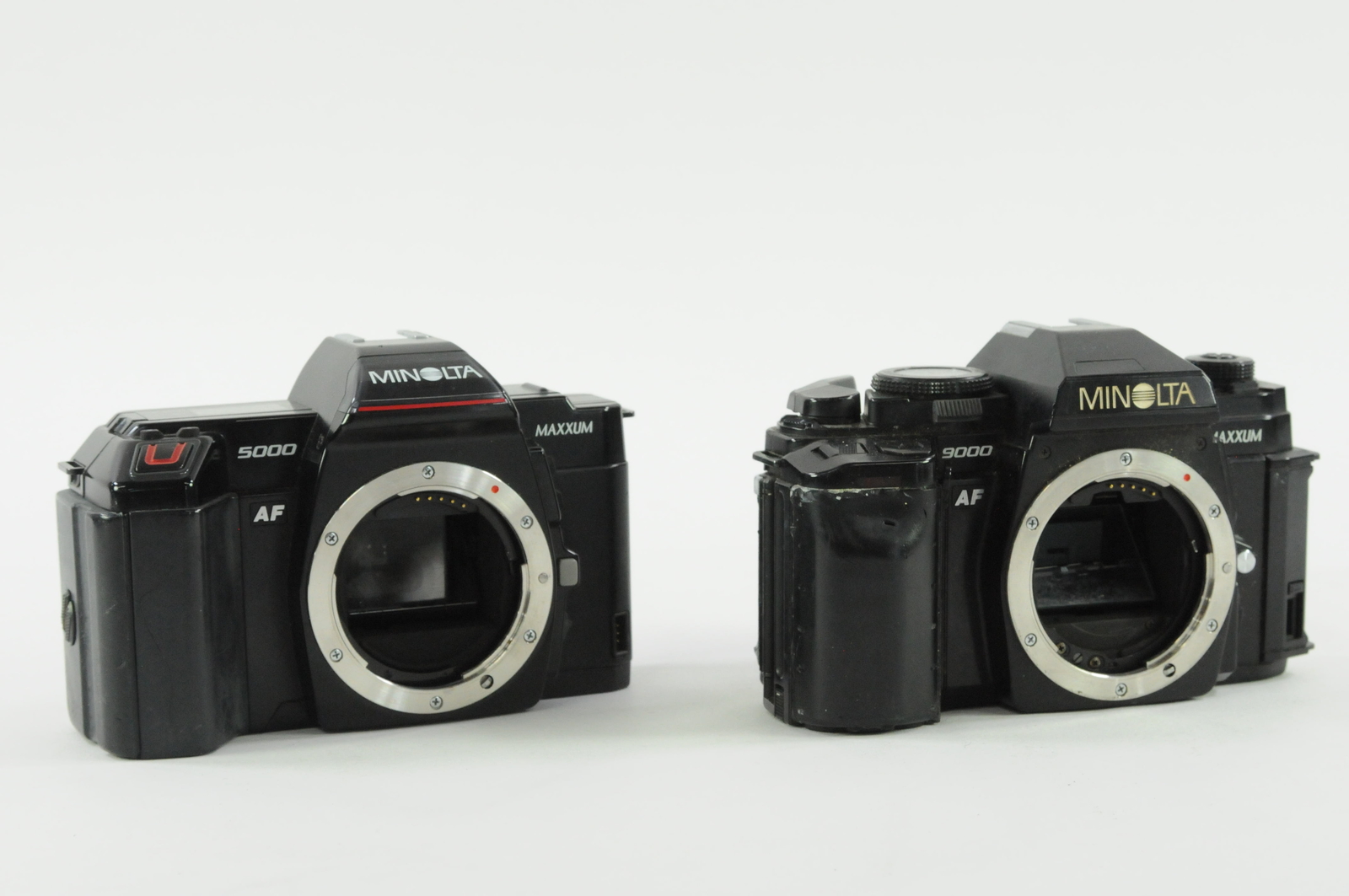 Lot of Minolta Auto Focus Film SLR Cameras. Untested for Parts Repair