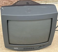 Sanyo DS13320 CRT TV 13" Front AV Inputs Retro Video Gaming No Remote TESTED!