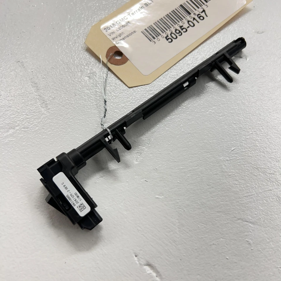 GMC Terrain 2018-2023 panel de instrumentos tablero-barra de luz conductor fabricante de equipos originales Foto 2 de 4