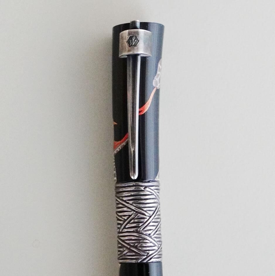 Waterman ★ セレニテ ★ 18K-M Waterman Serenite Maki-e White Snake Nib 18k M Fountain Pen