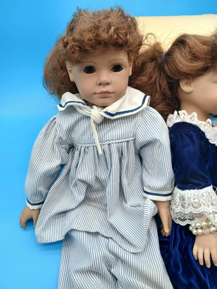 Lote De Colección De 3 Muñecas Heidi Ott Hechas en Suiza 18" Cabello Rizado Castaño Rojizo Ropa Original Foto 2 de 4