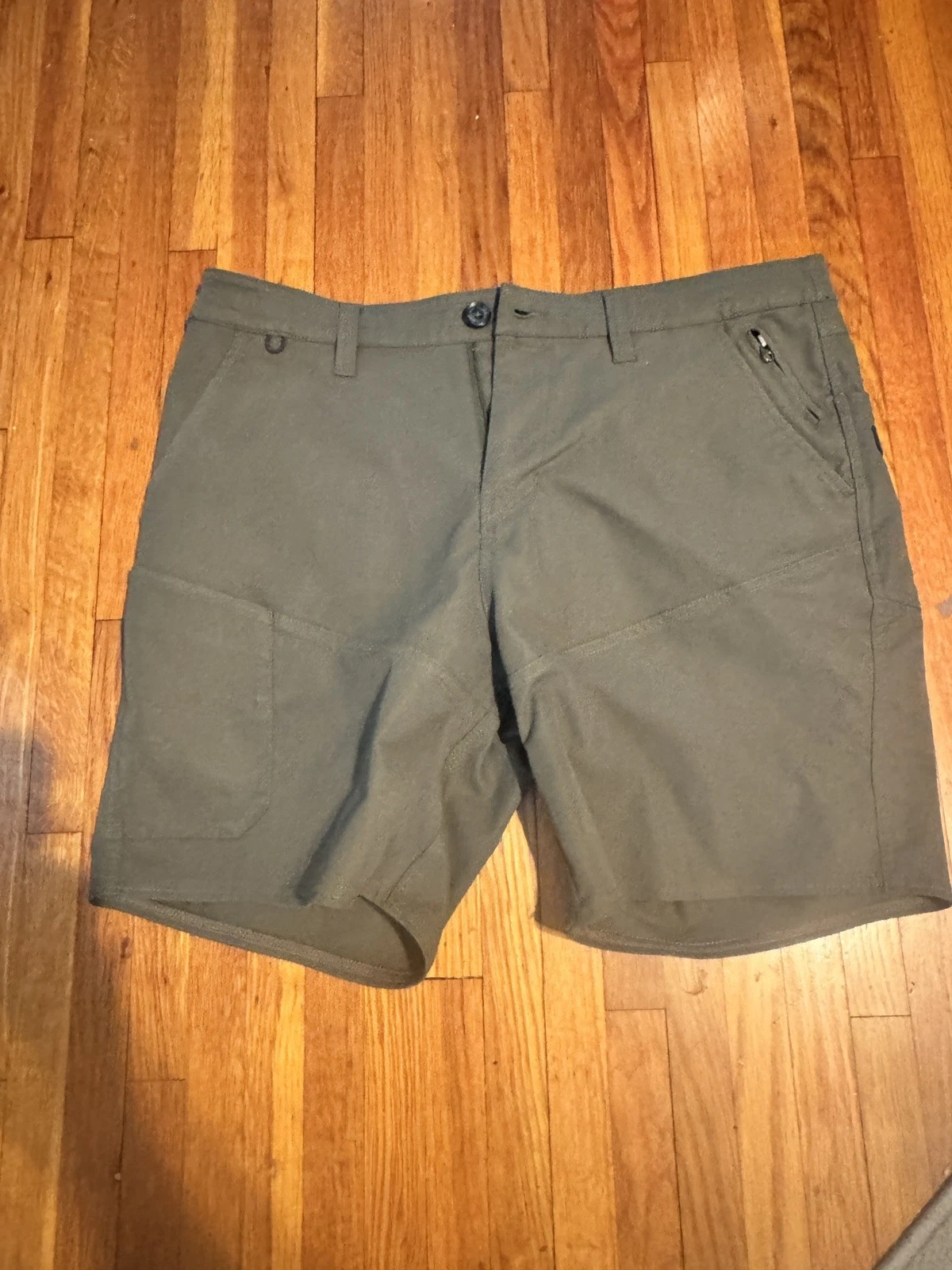 Roark Revival Mens Longhaul Shorts 34 Military Green 6 Pockets EUC *Worn Twice