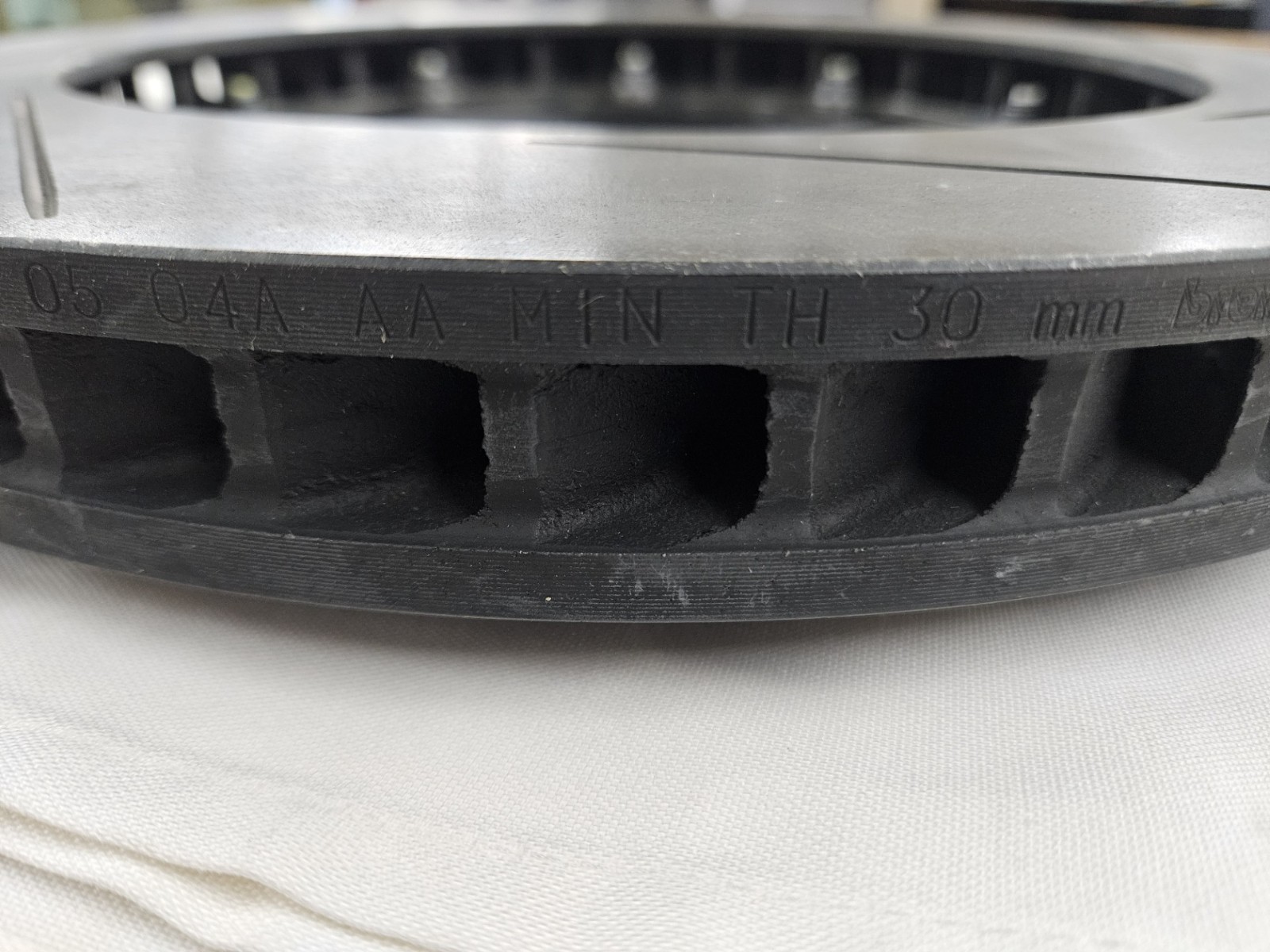 Genuine Aston Martin 4R12-280456-AA RH Front Brake Disc
