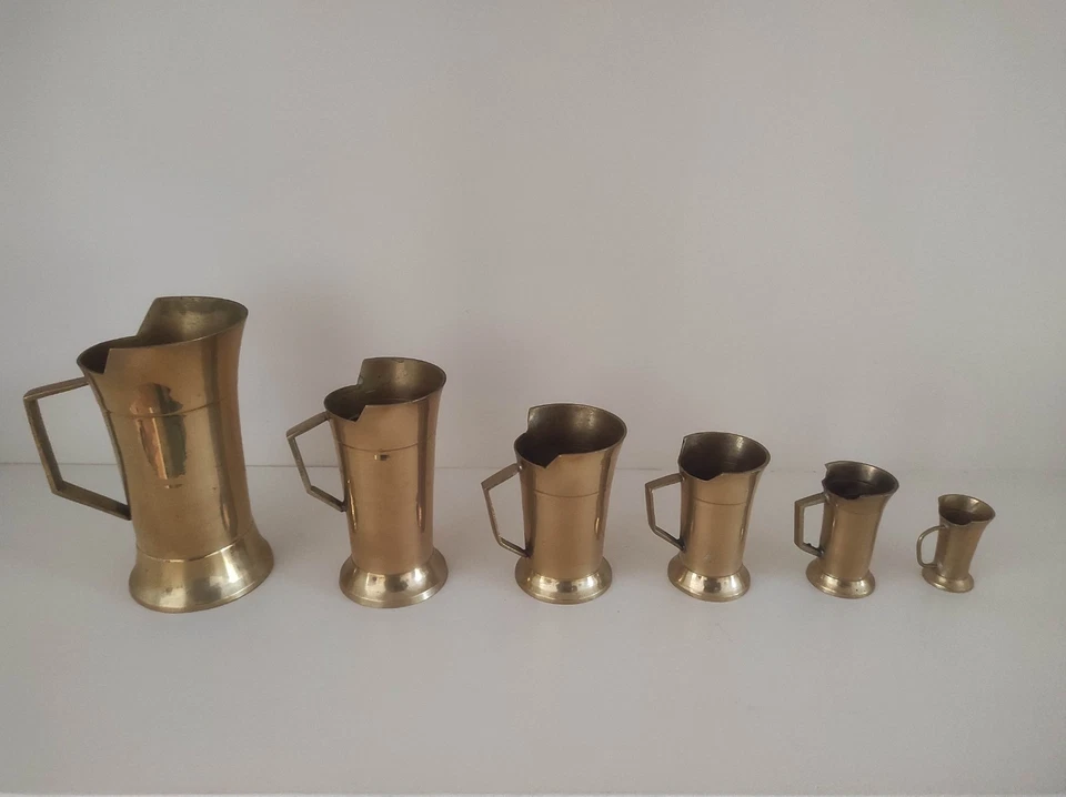 Série complète 6 anciennes mesures en laiton en très bel état - Photo 4/4