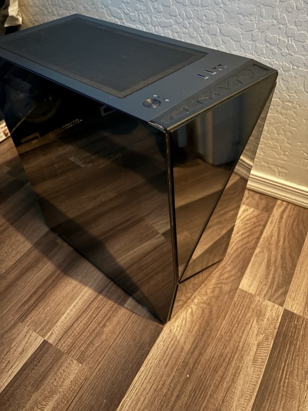 Gaming Pc Ibuypower case with a gtx 1650 super and a Intel core I7
