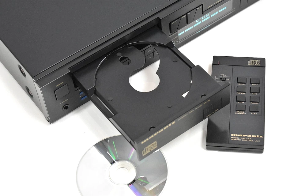 MARANTZ CD-84 Vintage CD-Player mit Zubehör und FB Fast neuwertiger Zustand - Bild 2 von 4