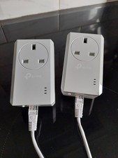 TP-LINK (TL-PA4010P KIT) AV600 10/100 PoweLine Adapter Kit 1-Port NEW