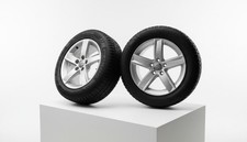 Audi Alufelgen mit Fulda Winterreifen 225 55 R16 95H M S Set 2 Stück