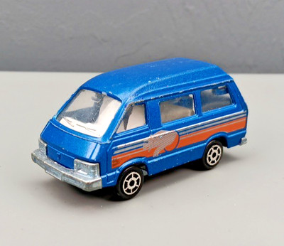 Majorette #216 Toyota Lite Ace Dark Blue Puma Stripes 1:52 3''