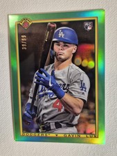 2020 Bowman - 1990 Bowman Gavin Lux #90B-GL Green Refractor /99 (RC)