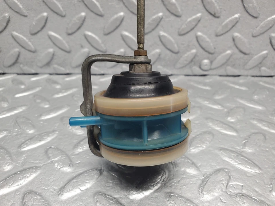 ⚙50562⚙ Mercedes-Benz W108 280SE 3.5 передняя левая дверь замок вакуумный привод VDO - Изображение 4 из 4