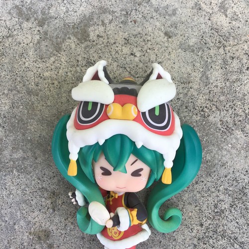 Hatsune Miku Lion Dance Ver. Nendoroid 654 Figure Good Smile Company 4" - Picture 3 of 4