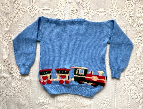 Vintage Cute Hand Knitted Sweater For Kids, Size 6-8 - Picture 4 of 4