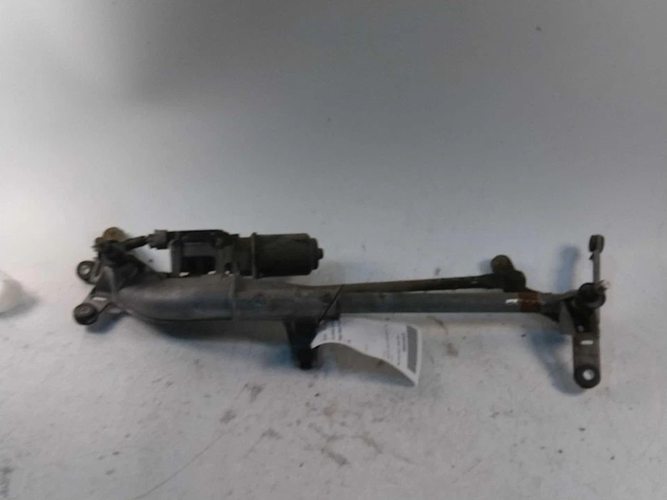 Used Windshield Wiper Motor fits: 2014 Gmc Sierra 1500 pickup Grade B Foto 2 de 4
