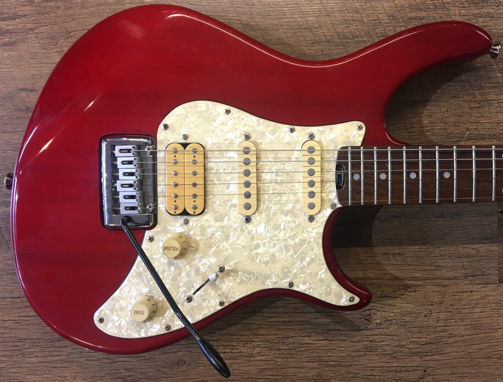 Peavey Predator Plus HSS Gloss Transparent Red Finish Electric Guitar