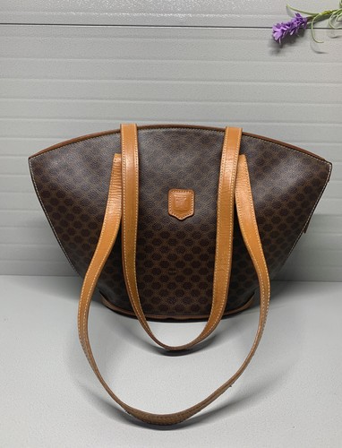 Beautiful Authentic “Rare” Celine Brown Medium Macadam Shoulder Bag #C. E06-1