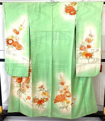 Japanese Vintage Kimono Furisode silk Green Expensive Embroidery Height 60 in