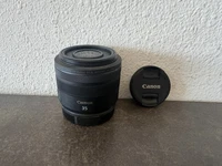 Canon RF 35mm f/1.8 Macro IS STM Lens - RF Mount
