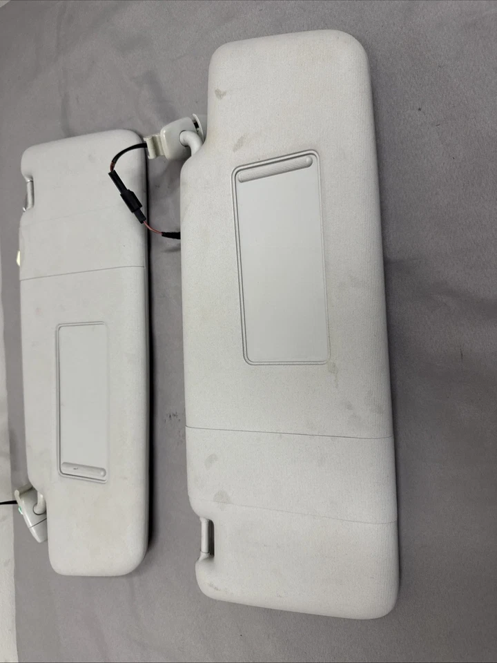2012-2020 Volkswagen Passat Driver & Passenger Side Sun Visor Pair Set Gray - Image 3 of 4