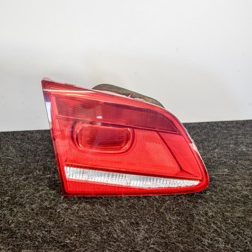 VW Passat B7 Linksseite Heckklappe Rücklicht 3AE945093K 1.6 Diesel 3338955