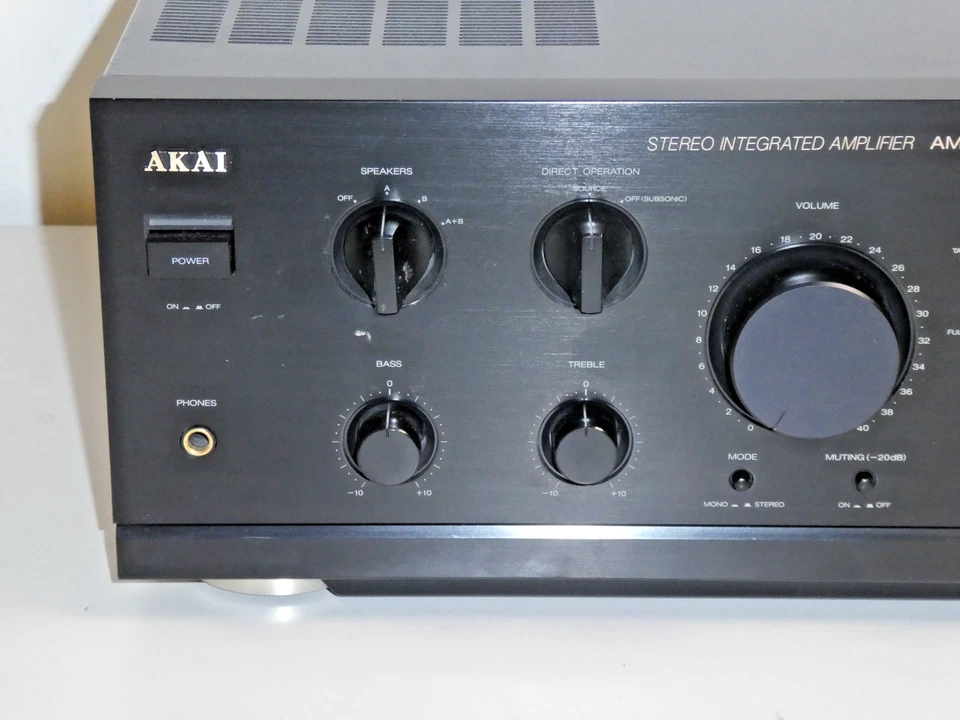 Akai AM-57 High-End Stereo Verstärker in Schwarz, 2 Jahre Garantie - Bild 2 von 4