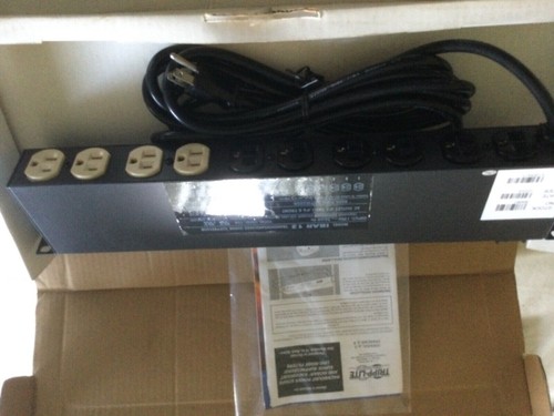 TRIPP LITE RS-1215 12 OUTLET RACKMOUNT POWER STRIP - Zdjęcie 12 z 12