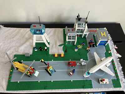 Vintage Lego Town Airport-Century Skyway-Set 6597-99.9% complete +