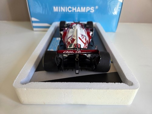Minichamps 1/18 Alfa Romeo C41 G. Zhou - Yas Marina Test 2021 - 147219924 - Picture 4 of 7