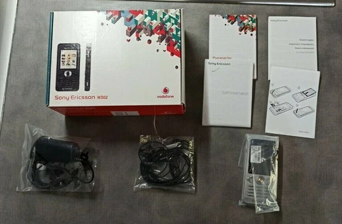 Sony Ericsson W302 Sparkling White Cell Phone w/ Box & Insert UNLOCKED EXCELLENT