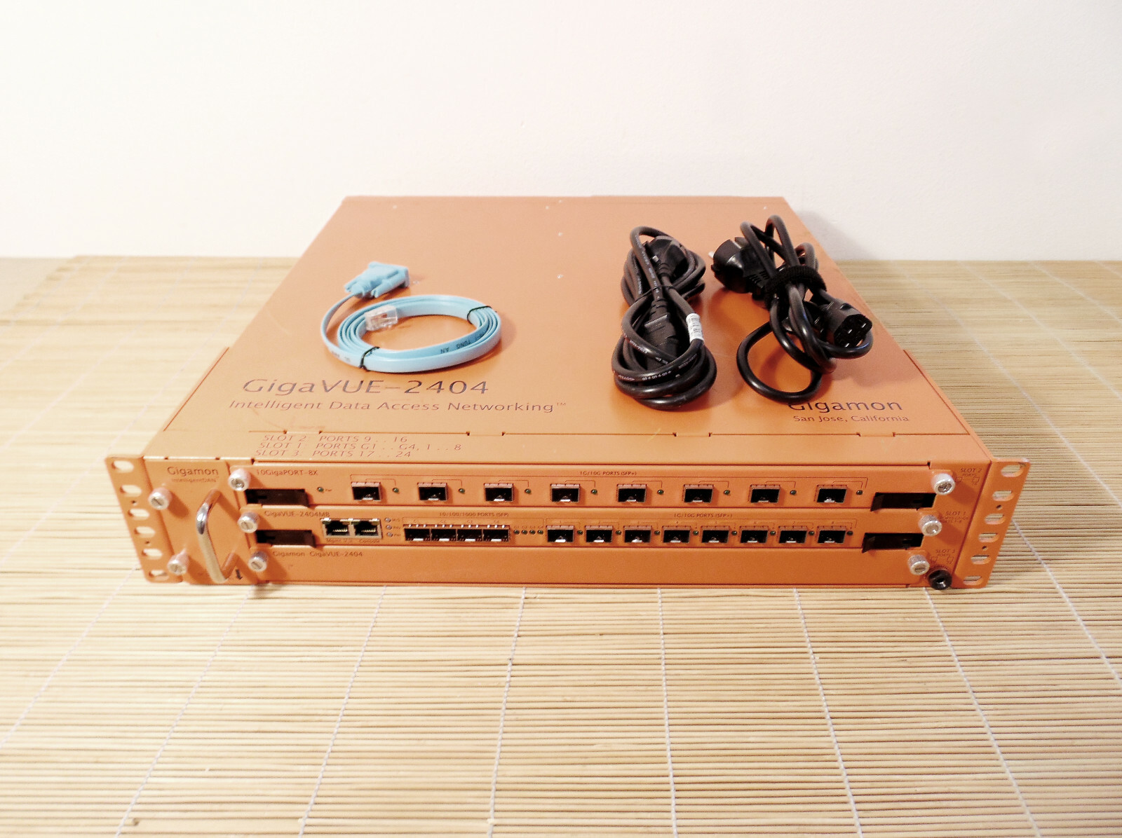 Gigamon GVS432 GigaVUE2404 4 x 1Gb & 8 x 10Gb ports Dual AC PSU