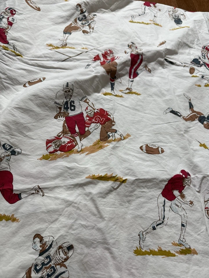 Juego de sábanas Pottery Barn Kids Queen de 4 piezas para jugadores de fútbol 100 % algodón usadas en excelente estado de colección Foto 2 de 4
