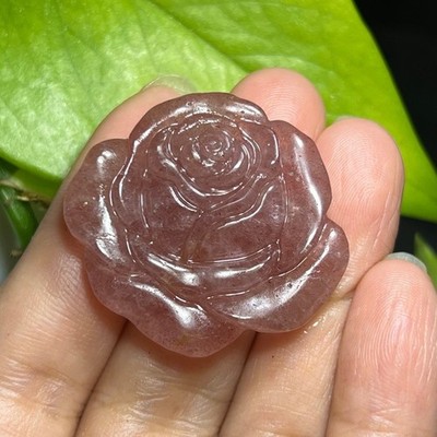 Natural strawberry Quartz The roses Hand Carved Crystal Healing Random 1pc