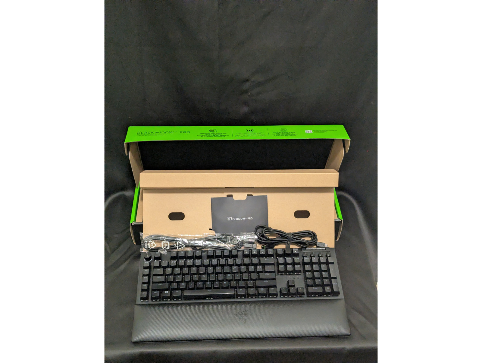 🎮 RAZER BLACKWIDOW V4 PRO &ndash; RAZER ORANGE TACTILE MECHANICAL 🎮