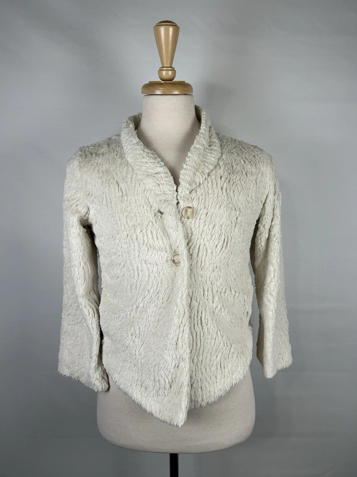Patagonia Jacket Womens XS White Pelage Fuzzy Fleece Button Coat Short Snow