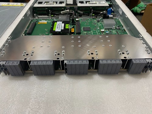 ORACLE SPARC T8-4 4 x 5.0GhZ 32-CORE 4TB RAM, 2 x 1.2THB HDD 4x PS TESTED - Picture 11 of 24