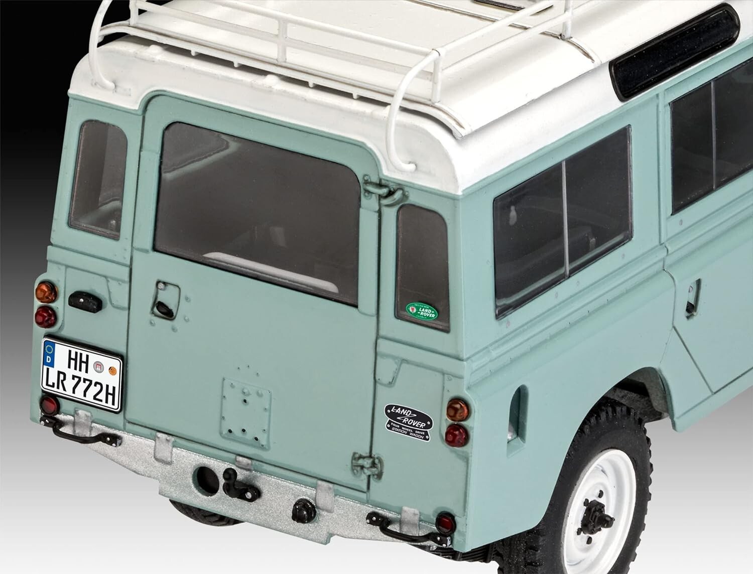 Revell Level 5 Model Kit Land Rover Series III 109 Long Wheelbase Station Wagon