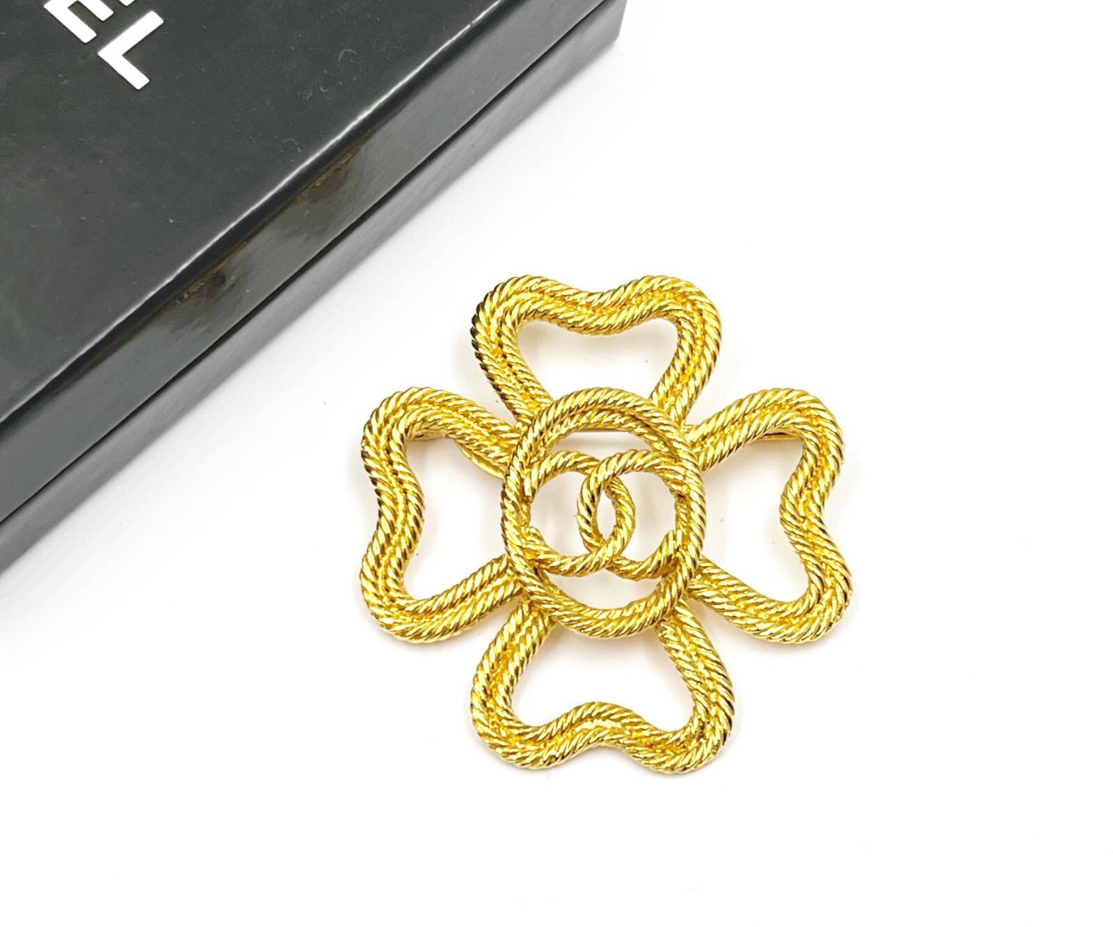 Chanel Vintage Gold Plated Rope Cross CC  Brooch - image 2