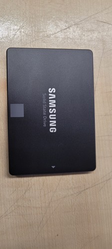 5x (Fünf Stück) Samsung 860 EVO SATA III 2,5 Zoll 250GB Alle In Top Zustand