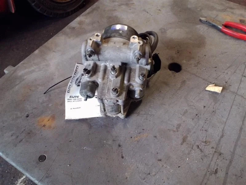 Conjunto de actuador y bomba de pieza de freno antibloqueo para 94-96 LEXUS ES300 260069 Foto 4 de 4
