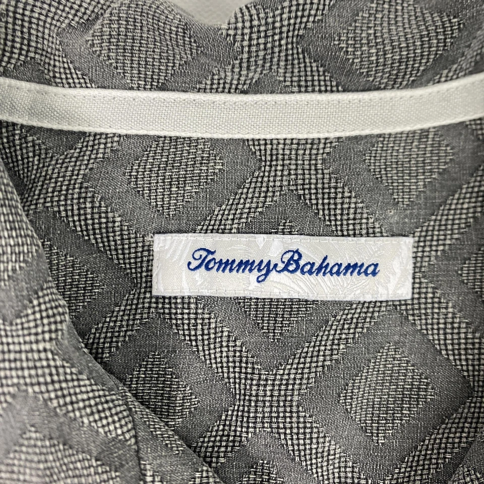Camisa Tommy Bahama Para Hombre Gris Mediana Geométrica Jacquard Campamento Botón Bolsillo Frontal Foto 4 de 4