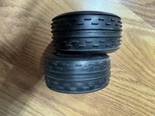 Team Associated Truck Front Tires Rims  9 3 Piece Rims