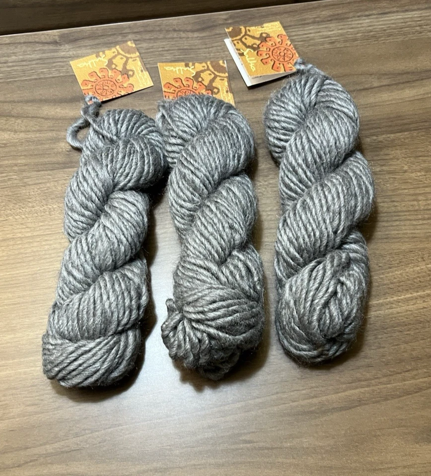 Hilo MIRASOL SULKA GRIS #249 Lana Alpaca Seda 50 gr/155yds ea. Juego de 3 Foto 4 de 4