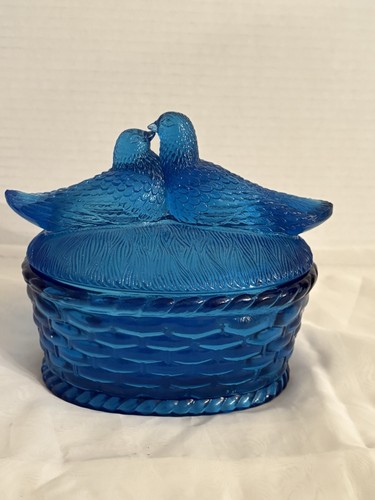 Vtg Westmoreland Oval Cobalt Blue Glass Lovebirds On Basket Covered Dish 8"x7" - Picture 18 of 18