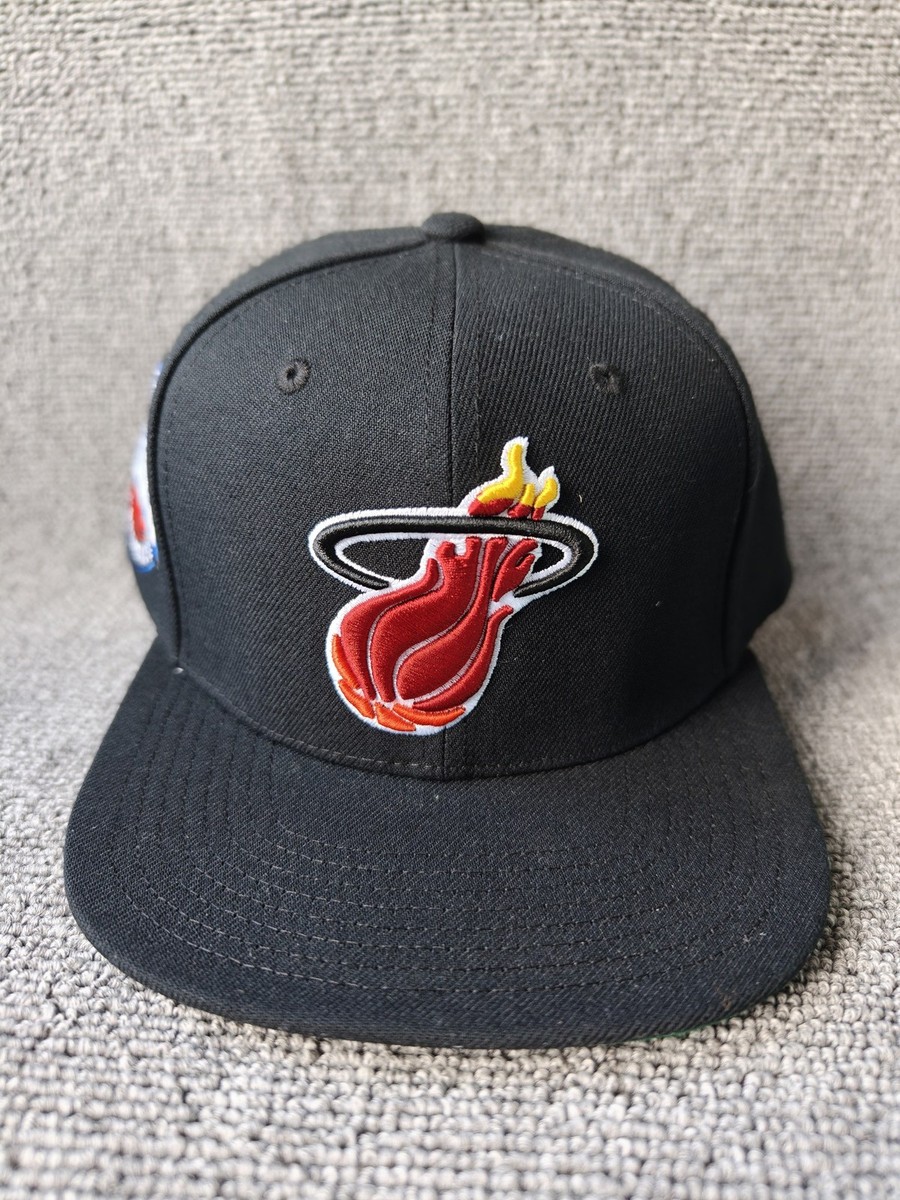Mitchell & Ness Miami Heat NBA Eastern Conference Patch Black Snapback Hat