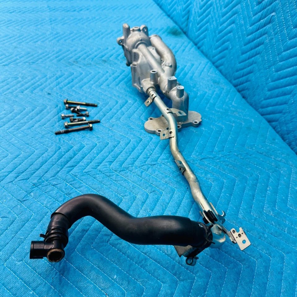 2011–2013 Infiniti M56 Thermostat Housing with Coolant Pipe OEM NSJ058A1 VK56VD - Image 3 of 4