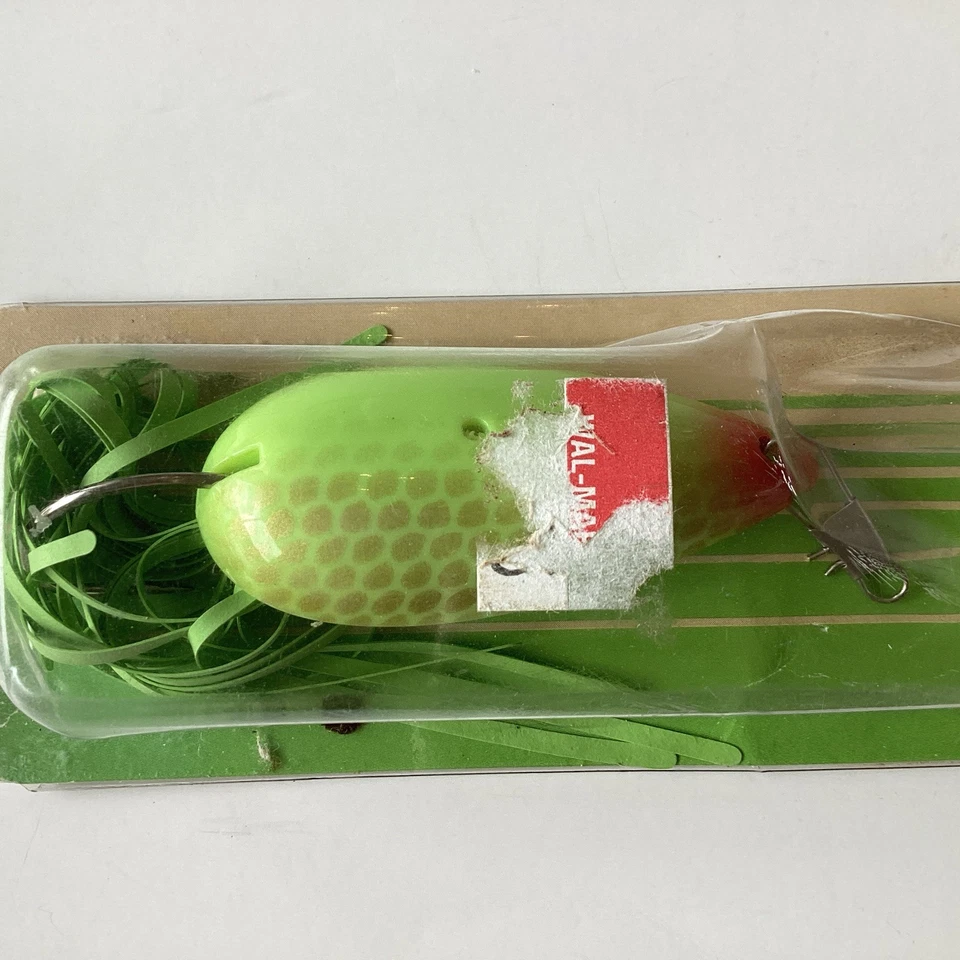 Heddon Moss Boss New Topwater Fishing Lure - Image 2 of 4