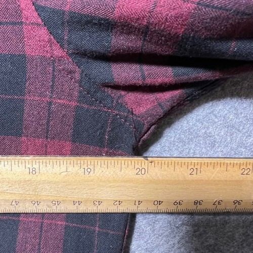Lacoste Regular Fit Plaid Flannel Button Down Shirt Size S Red Black Long Sleeve - Picture 4 of 8