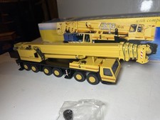 Grúa camión CONRAD GMK 6250 Grove 6 ejes escala 1:50 en caja
